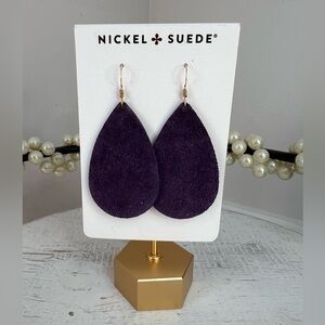 Nickel & Suede Earrings D13